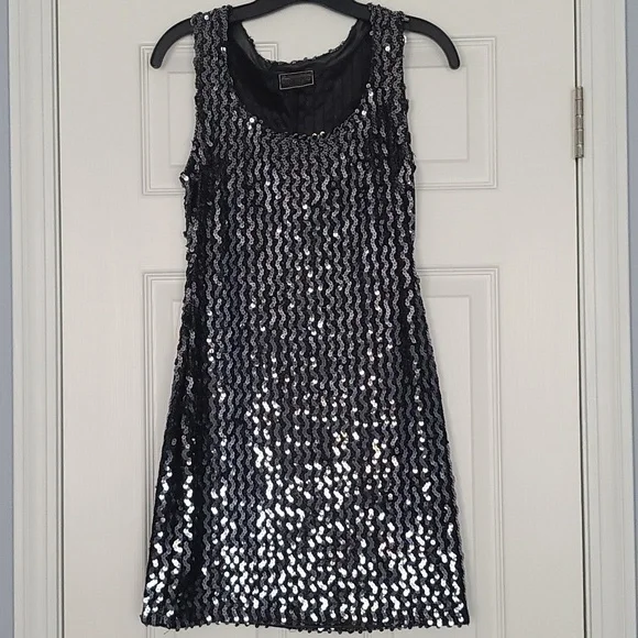 Sequence dress - Picture 1 of 1